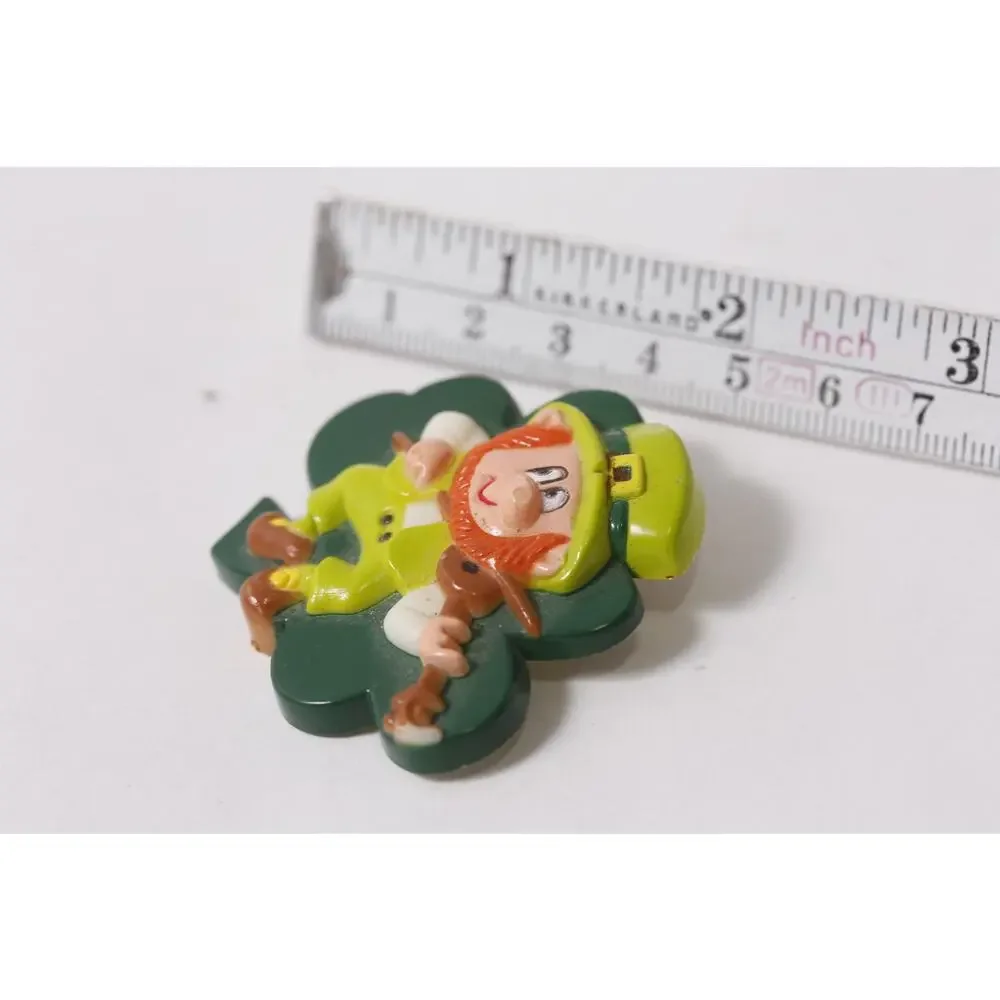 Russ Berrie St Patrick's Day Pin Leprechaun playing Violin 2530 ~ 260702-WH 1207